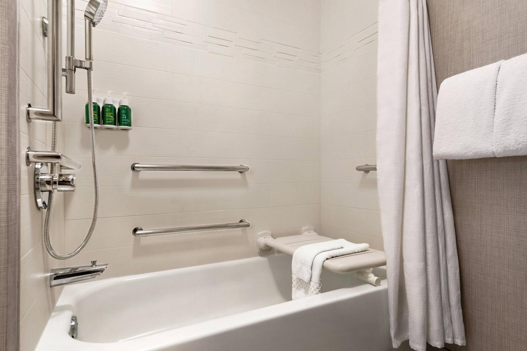 By Marriott Philadelphia West Chester/exton 3* Exton