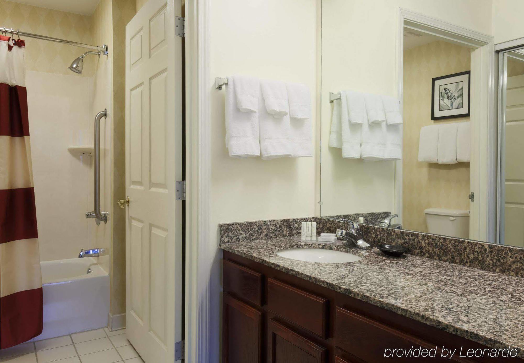 Hotel By Marriott Philadelphia West Chester/exton